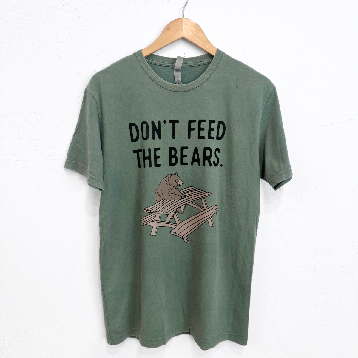 The Montana Scene - Don't Feed the Bears Unisex Tee - Washed Royal Pine