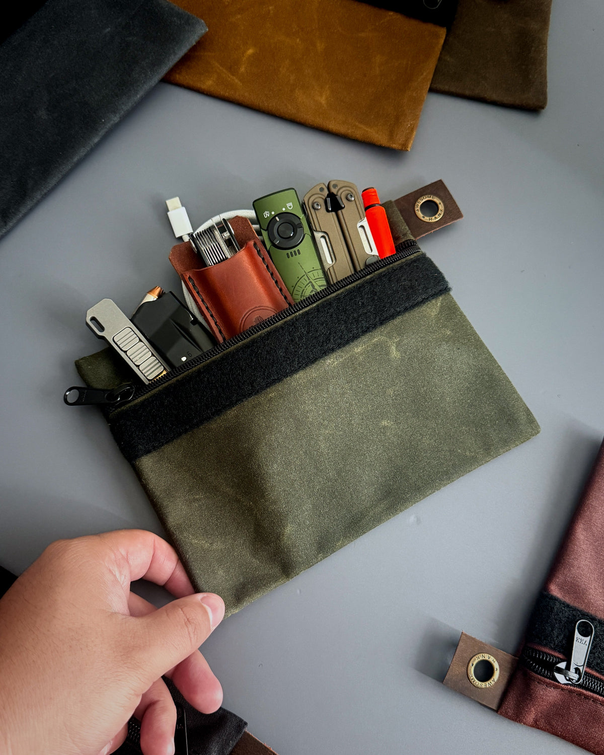 ALPINE WAXED CANVAS FLAT-LAY POUCH - MEDIUM (MULTIPLE COLORS)
